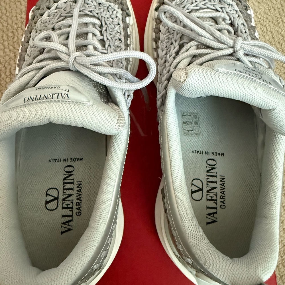 Valentino VLOGO Easy Knot Knit Runner Woven Women's Gray and Silver Sneakers - Picture 8 of 11